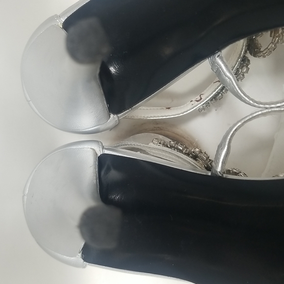 Stuart Weitzman Sandals 8 M - Picture 4 of 9